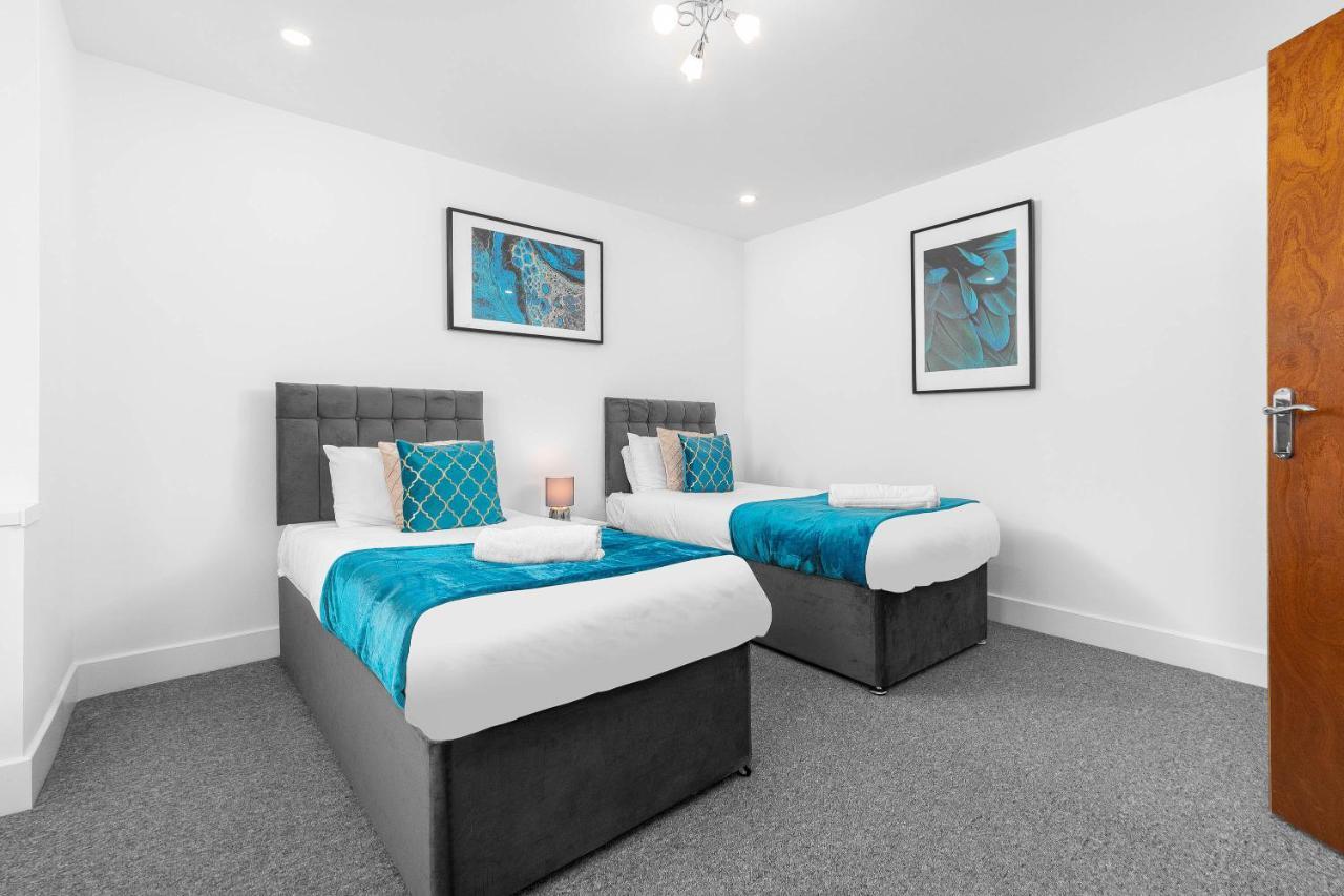 5 Bedroom House - 10 Guests - Multiple Off Street Parking - Garden - Smart Tv - Wifi - Contractors - Families - Groups Birmingham Exteriér fotografie