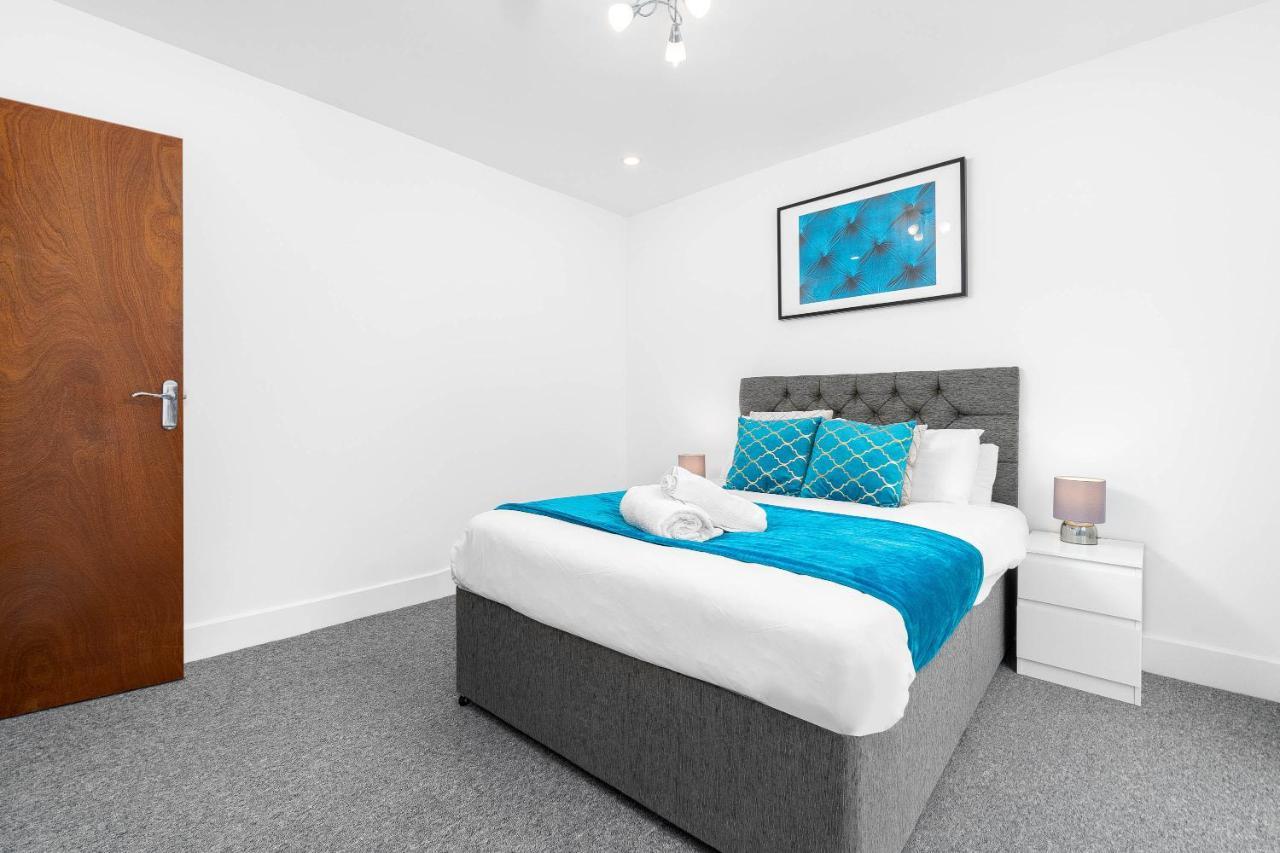 5 Bedroom House - 10 Guests - Multiple Off Street Parking - Garden - Smart Tv - Wifi - Contractors - Families - Groups Birmingham Exteriér fotografie